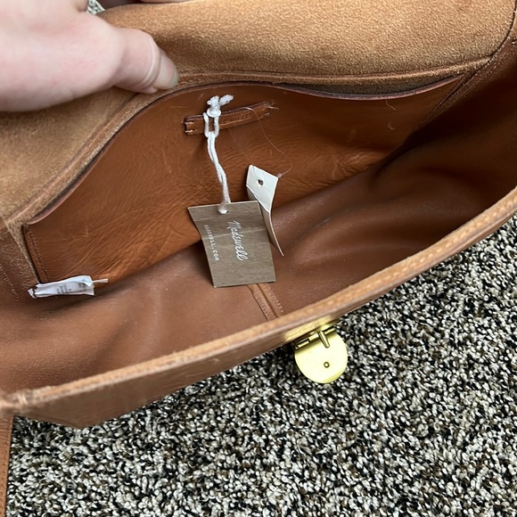 Madewell Abroad Brown Leather Shoulder Bag, marks on leather and strap - Picture 6 of 8